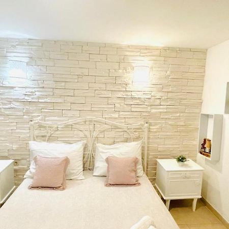 Colorful And Happy Apartment Sukosan - With Parking Extérieur photo