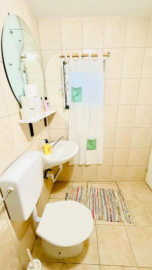 Colorful And Happy Apartment Sukosan - With Parking Extérieur photo